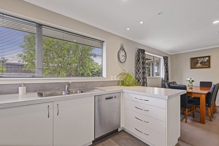 Photo of property in 50 Church Street, Oxford, 7430