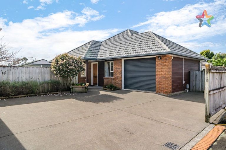 Photo of property in 19 Richmond Grove, Woburn, Lower Hutt, 5010