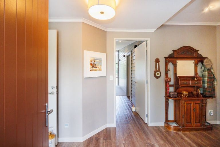 Photo of property in 291 Napier Road, Kelvin Grove, Palmerston North, 4470