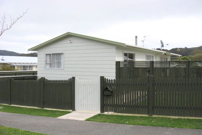 Photo of property in 37 Trelawney Road, Wainuiomata, Lower Hutt, 5014