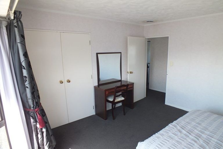 Photo of property in 87 Hillcrest Drive, Kelvin Grove, Palmerston North, 4414