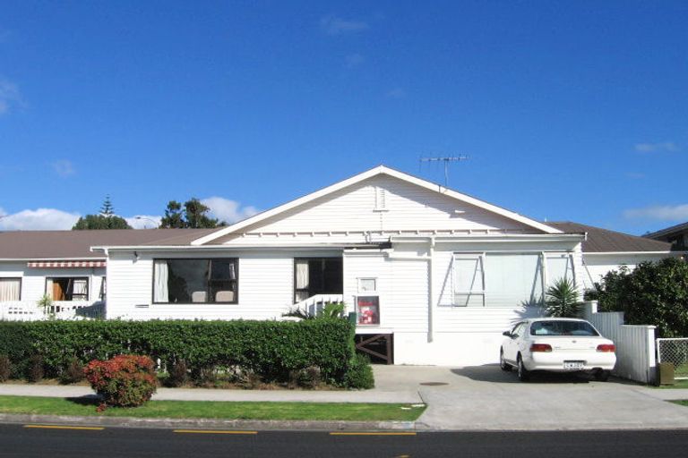 Photo of property in 35 Omagh Avenue, Papatoetoe, Auckland, 2025