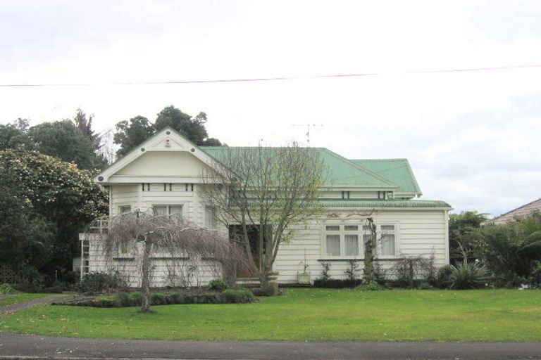 Photo of property in 46 Forest Lake Road, Forest Lake, Hamilton, 3200