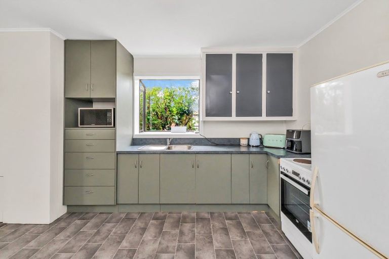 Photo of property in 39 Leeston And Lake Road, Leeston, 7632