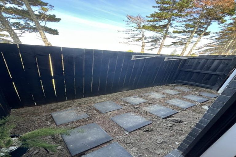 Photo of property in 41 Whai Hua Lane, Mangere Bridge, Auckland, 2022