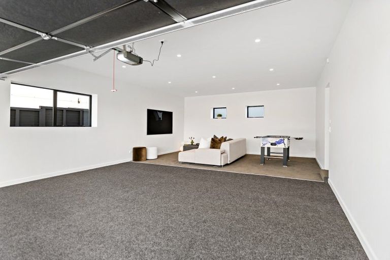 Photo of property in 114 Bramley Drive, Farm Cove, Auckland, 2012