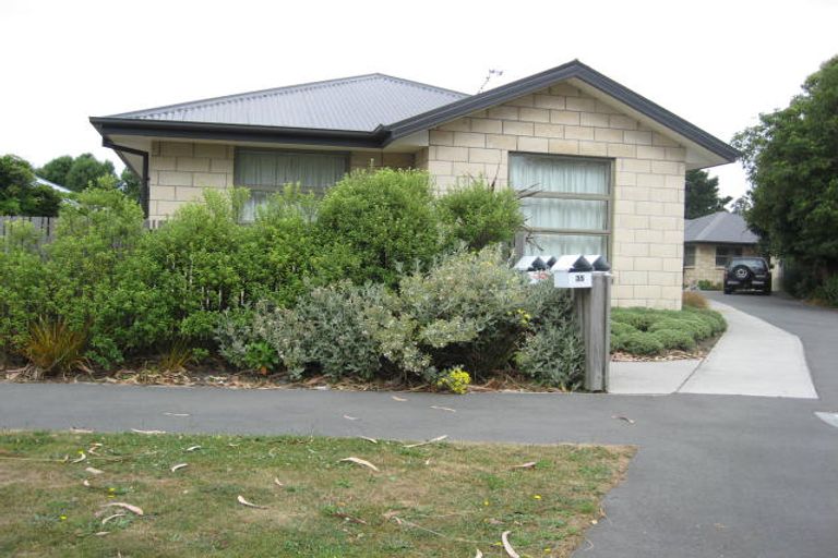 Photo of property in 1/35 Hillary Crescent, Upper Riccarton, Christchurch, 8041