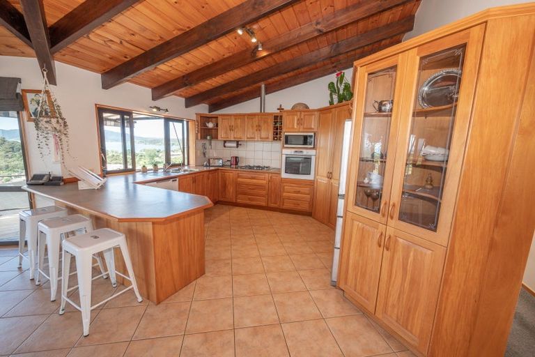 Photo of property in 21 Cable Bay Block Road, Cable Bay, 0420