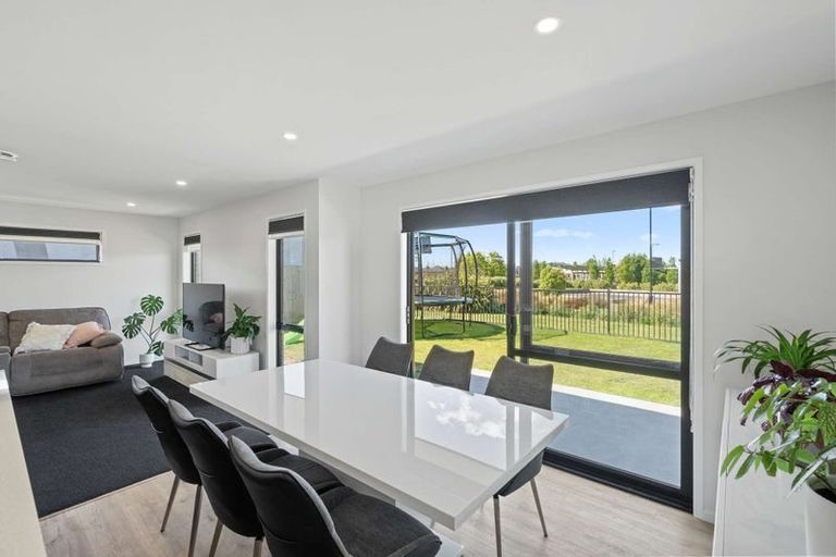 Photo of property in 3 Andesite Drive, Rolleston, 7614