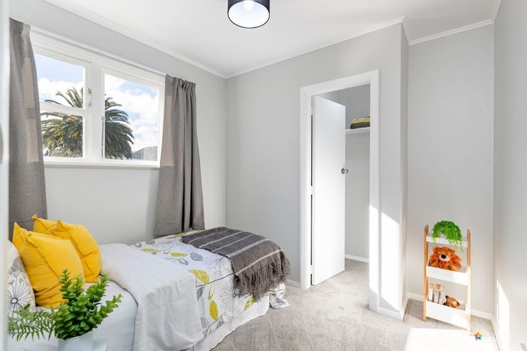 Photo of property in 79 Bird Grove, Stokes Valley, Lower Hutt, 5019