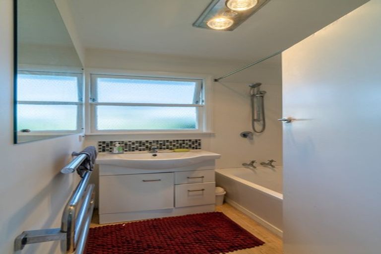 Photo of property in 92 Hocken Street, Kenmure, Dunedin, 9011