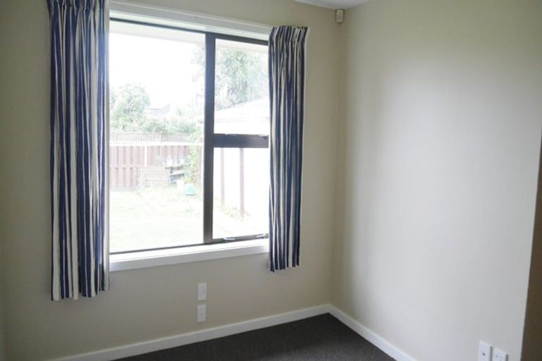 Photo of property in 32 Glenharrow Avenue, Avonhead, Christchurch, 8042