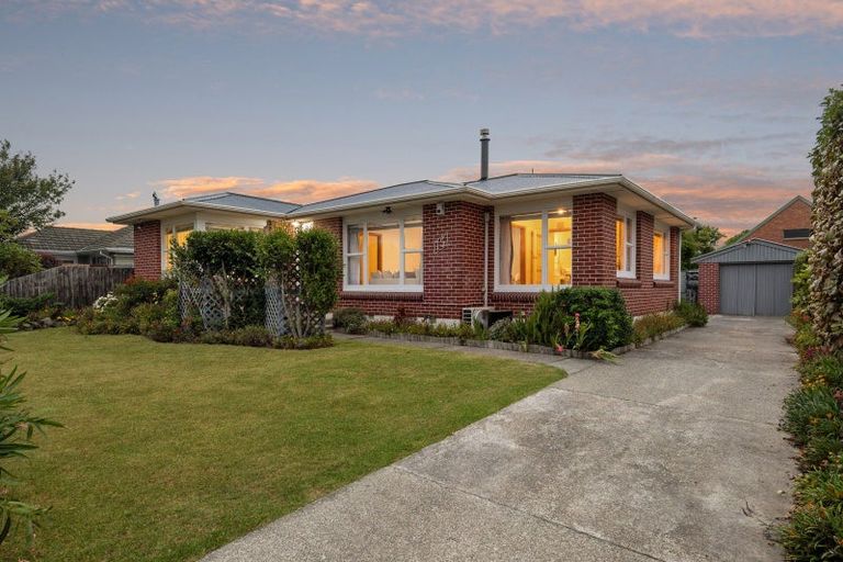 Photo of property in 15 Carruthers Street, Ilam, Christchurch, 8041