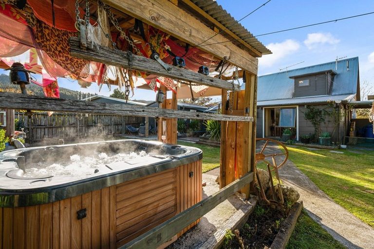Photo of property in 10 Urquhart Place, Fairy Springs, Rotorua, 3015