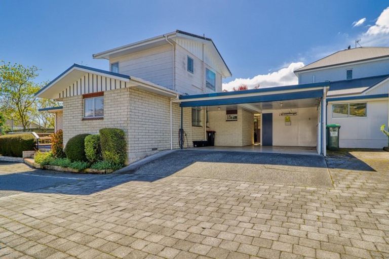 Photo of property in 94 Te Mata Road, Havelock North, 4130