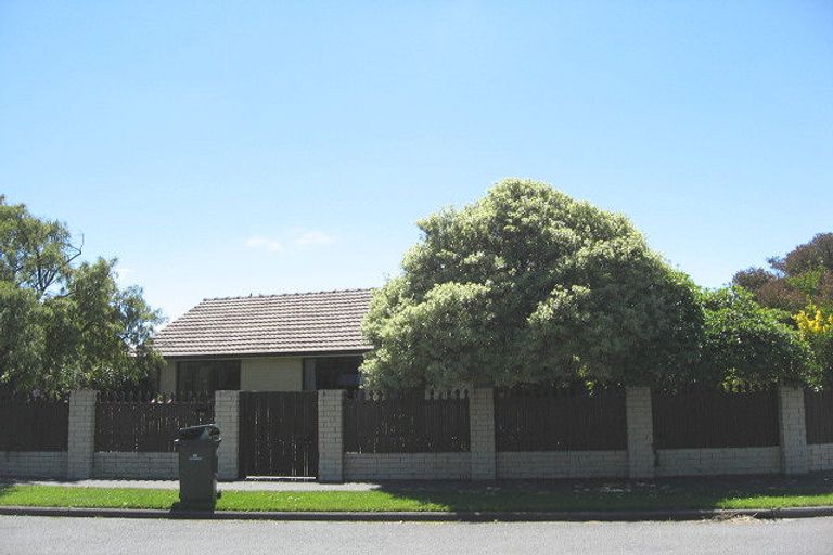 Photo of property in 52 Cottonwood Street, Parklands, Christchurch, 8083