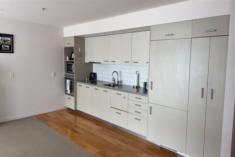 Photo of property in 97a Roberts Line, Kelvin Grove, Palmerston North, 4414