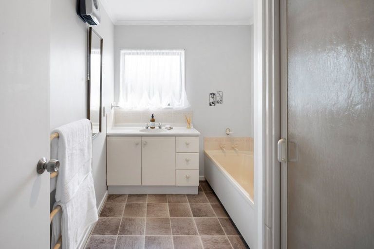 Photo of property in 28a Weld Street, Cambridge, 3434