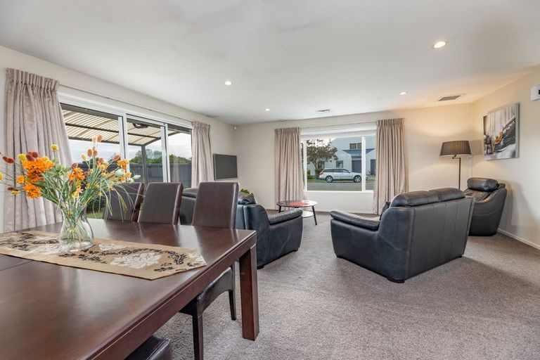 Photo of property in 22 Shearwater Drive, Woolston, Christchurch, 8023