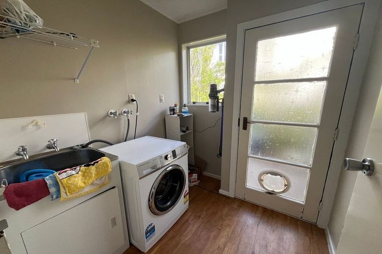 Photo of property in 30 Fitzpatrick Street, Newlands, Wellington, 6037