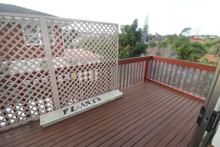 Photo of property in 2/177 Forrest Hill Road, Forrest Hill, Auckland, 0620