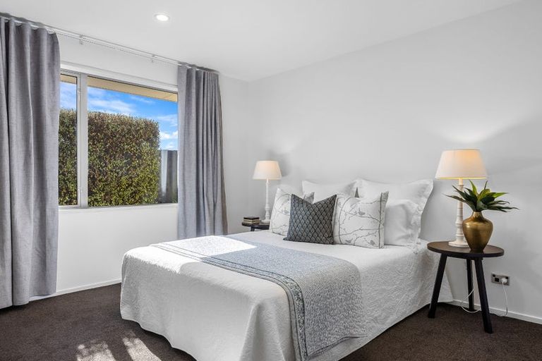 Photo of property in 5 Millpark Place, Northwood, Christchurch, 8051