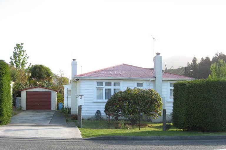 Photo of property in 5 Sussex Street, Picton, 7220