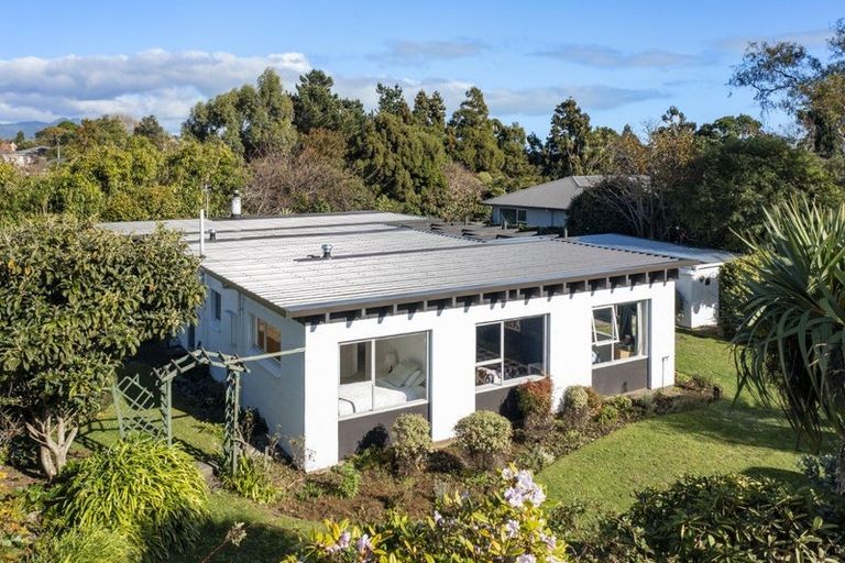Photo of property in 194a Seaview Road, Westown, New Plymouth, 4310