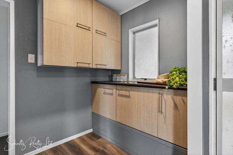 Photo of property in 27 Hurndall Street East, Maungaturoto, 0520