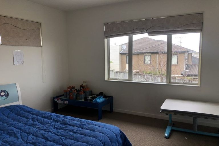 Photo of property in 14 Hilton Close, Fairview Heights, Auckland, 0632