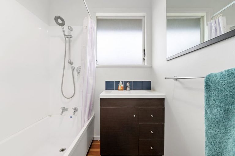 Photo of property in 28 Fairview Street, Fairview Downs, Hamilton, 3214