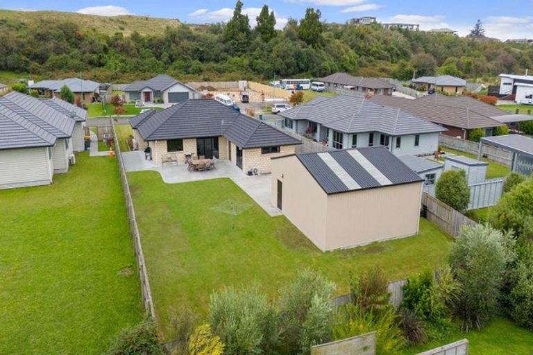 Photo of property in 14 Oakland Place, Ngongotaha, Rotorua, 3010