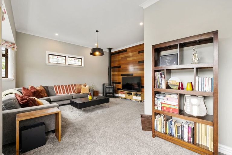 Photo of property in 7 Danube Street, Island Bay, Wellington, 6023