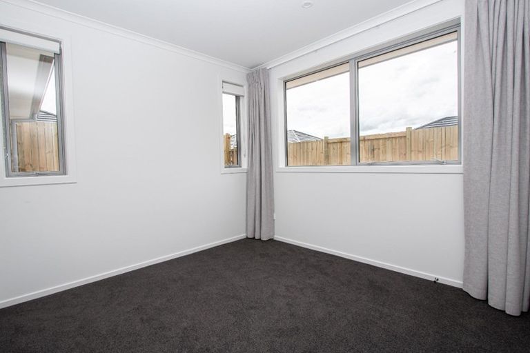 Photo of property in 2/12 Bostonkip Crescent, Fitzroy, Hamilton, 3282