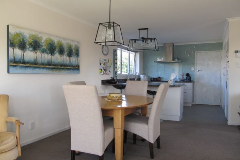 Photo of property in 15 Dale Crescent, East Gore, Gore, 9710