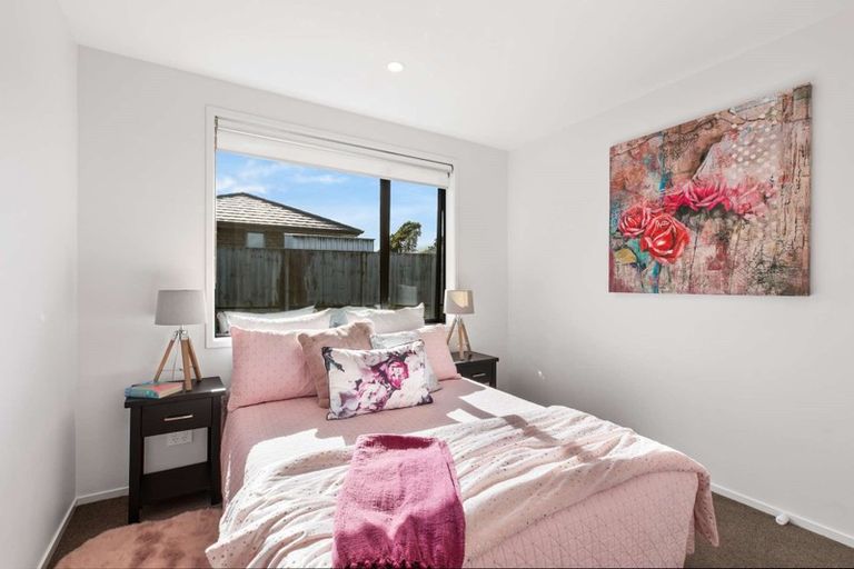 Photo of property in 7 Brian Cowley Place, Tuakau, 2121