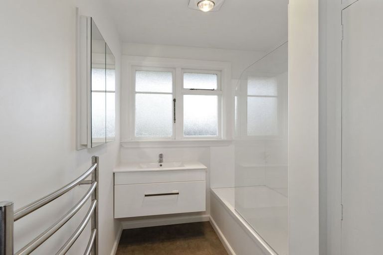 Photo of property in 145 Langdons Road, Northcote, Christchurch, 8052