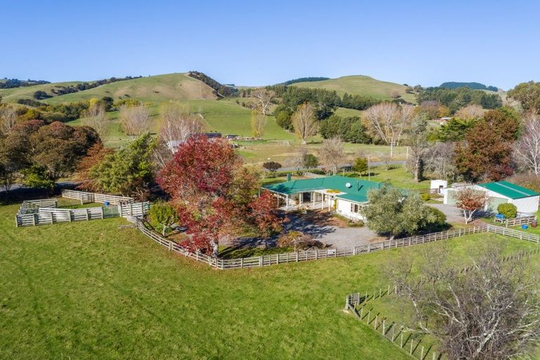 Photo of property in 1785 Martinborough Masterton Road, Longbush, Masterton, 5884
