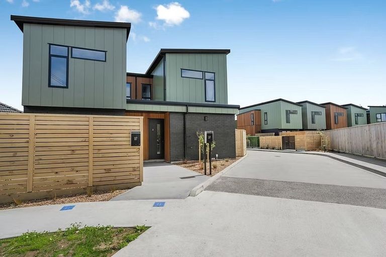 Photo of property in 8/7 Johnston Grove, Taita, Lower Hutt, 5011