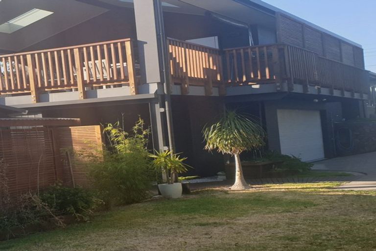 Photo of property in 1307 Papamoa Beach Road, Papamoa Beach, Papamoa, 3118