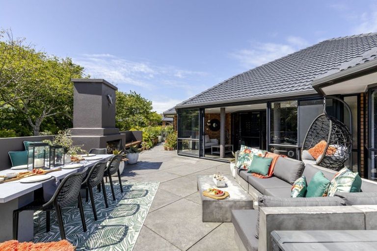 Photo of property in 1179 Devon Road, Bell Block, New Plymouth, 4373