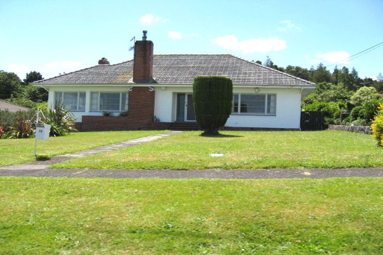 Photo of property in 38 Carlton Road, Pukekohe, 2120