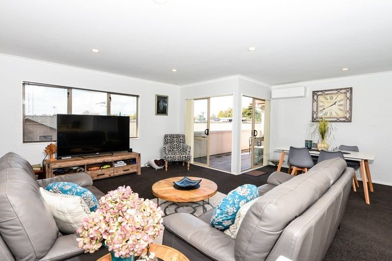 Photo of property in 13d Enderley Avenue, Enderley, Hamilton, 3214