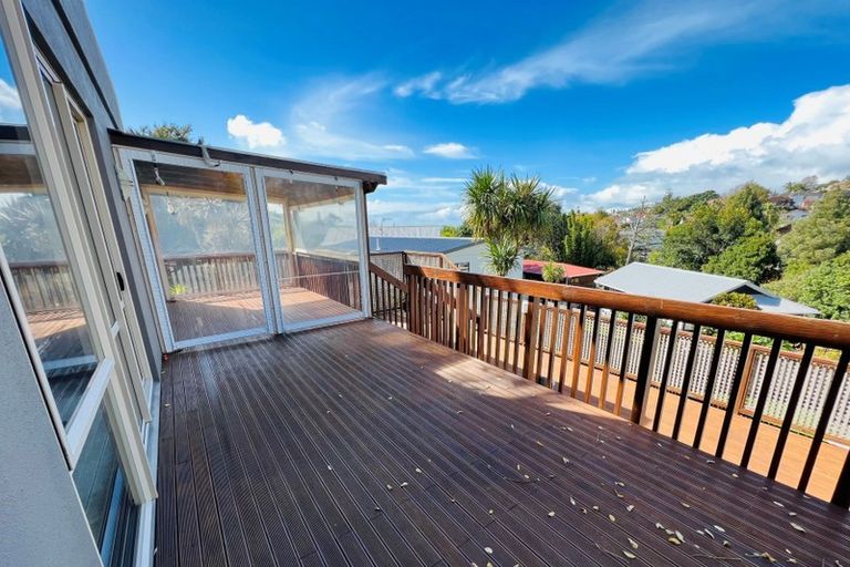 Photo of property in 701a Beach Road, Rothesay Bay, Auckland, 0630