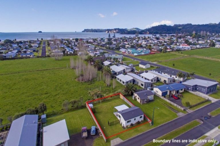 Photo of property in 8 Carina Way, Whitianga, 3510