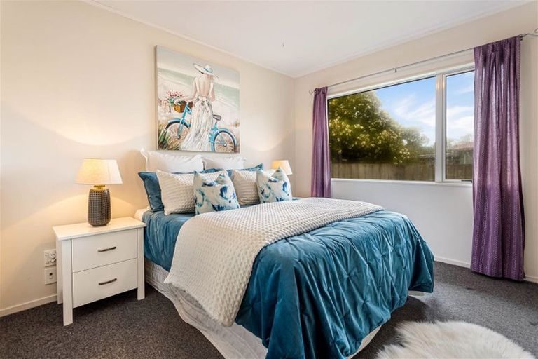 Photo of property in 34a Birdwood Road, Swanson, Auckland, 0612