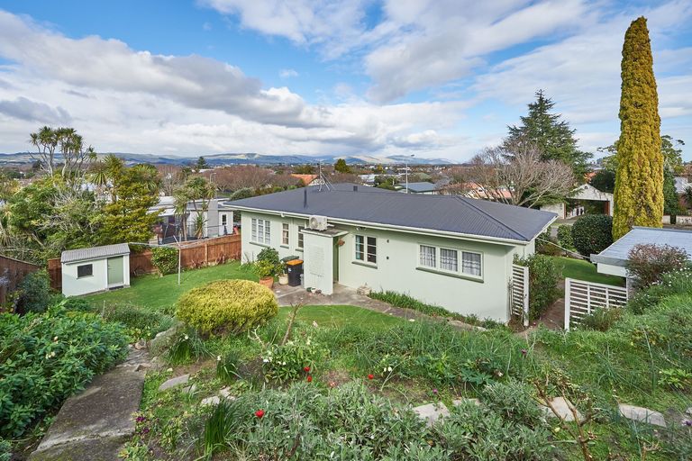 Photo of property in 34 Rainforth Street, Roslyn, Palmerston North, 4414