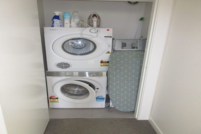 Photo of property in 10 Stanley Street, Berhampore, Wellington, 6023