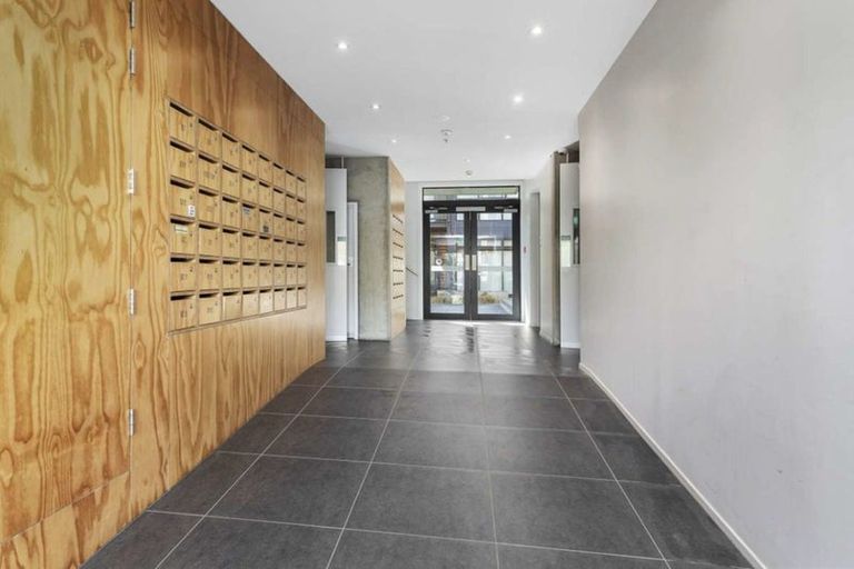 Photo of property in Vedado Apartments, 305/41 Hopper Street, Mount Cook, Wellington, 6011