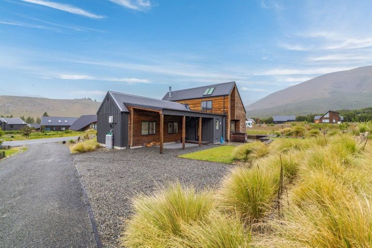 Photo of property in 50 Luge Loop, Castle Hill, 7580